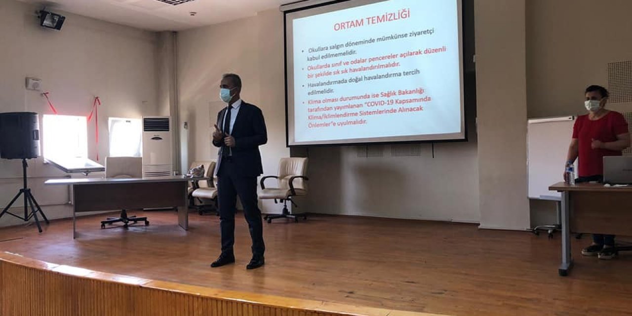 Bakım personeline koronadan korunma yolları eğitimi verildi