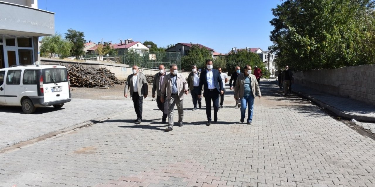 Başkan Geylani, mahallelerdeki çalışmaları denetledi