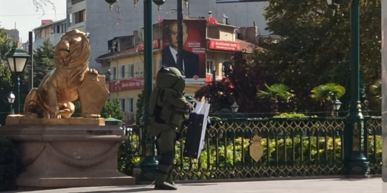 Köprüde unutulan şüpheli çanta paniğe neden oldu