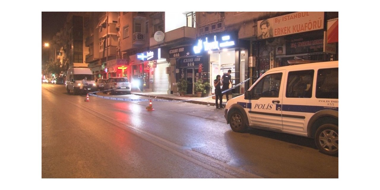 İzmir’de silahlı saldırıdan kaçan kişiler fırına sığındı