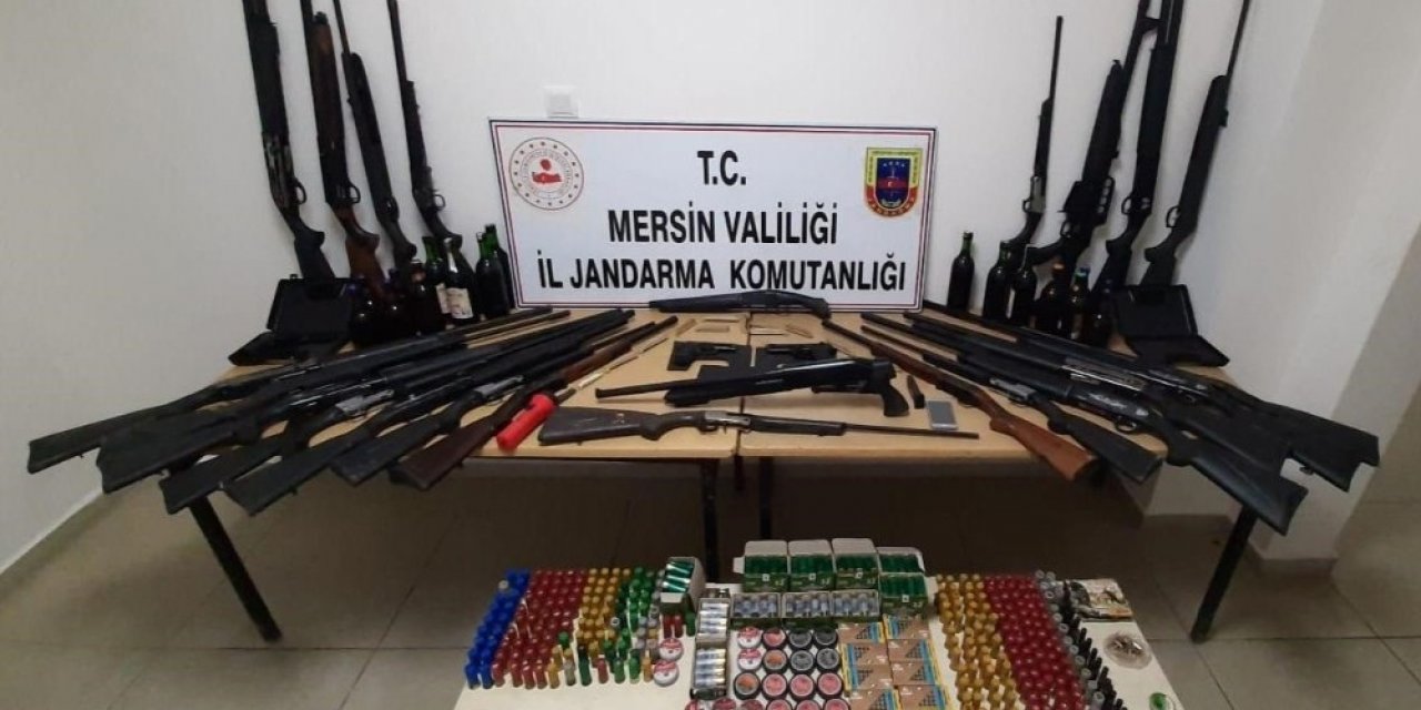 Mersin’de 39 adet av tüfeği ile 9 adet kuru sıkı tabanca ele geçirildi