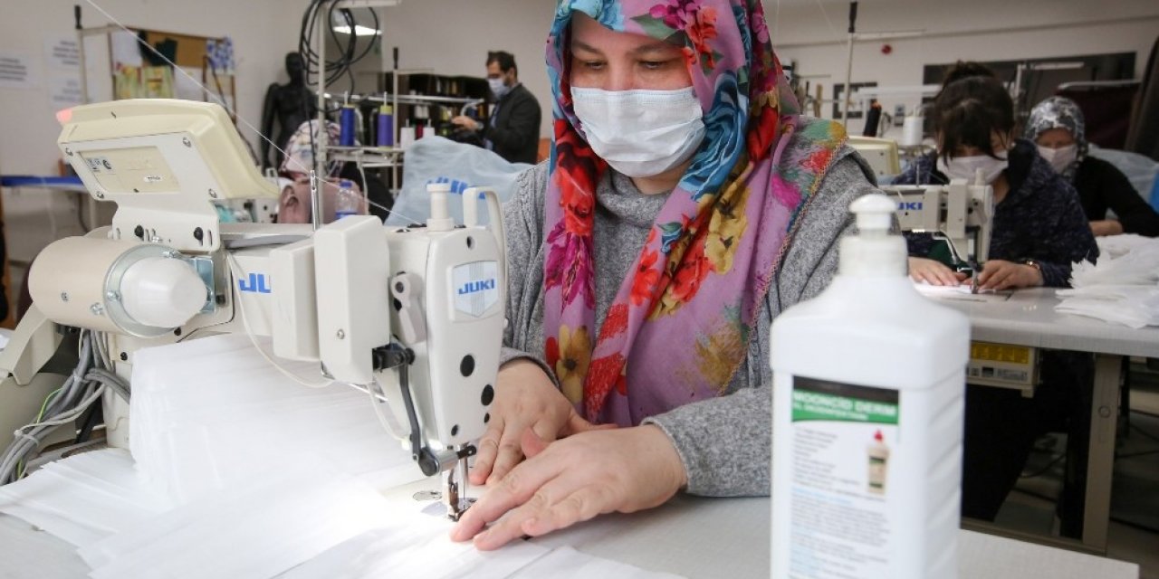 Buca Belediyesi yeni döneme 5 merkezde 22 kursla başlıyor