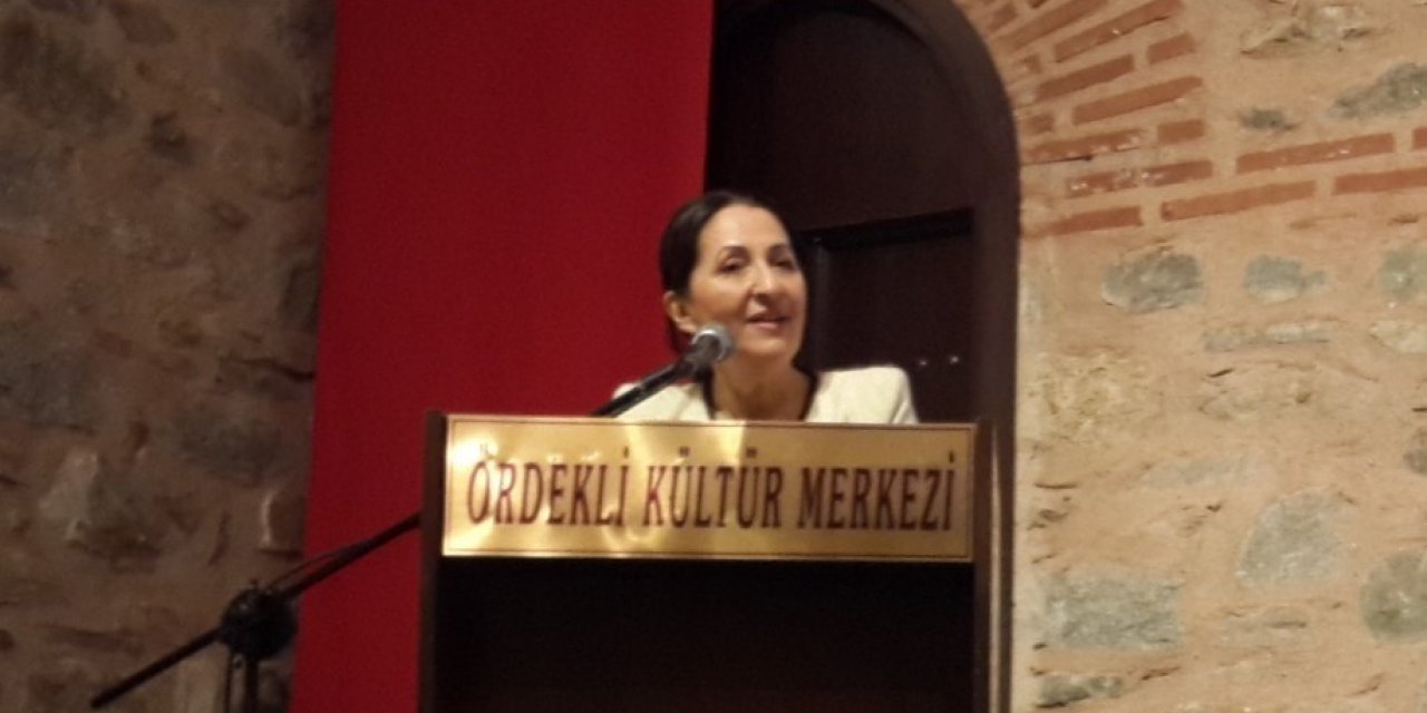 Ton: “İşgâlci Ermenistan’a karşı Azerbaycan’ın yanındayız”