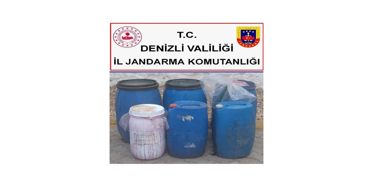 Denizli’de bin 300 litre kaçak içki ele geçirildi
