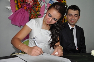 Damat ve gelin hemşire olunca...