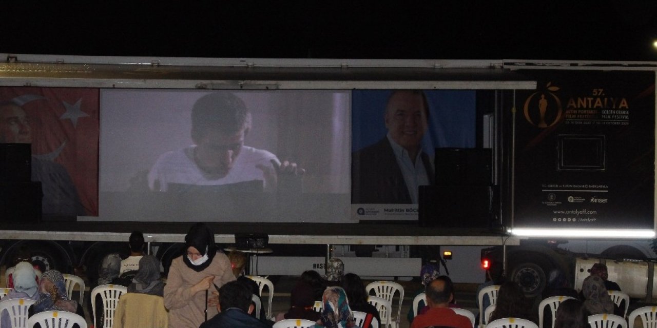 Altın Portakal Sinema Tırı yollarda