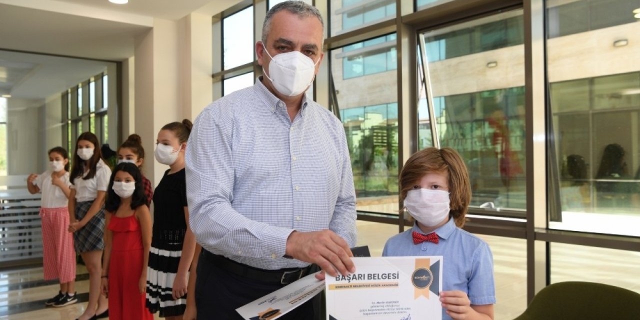 Konyaaltı Belediyesi Müzik Akademisi’nden üniversiteye