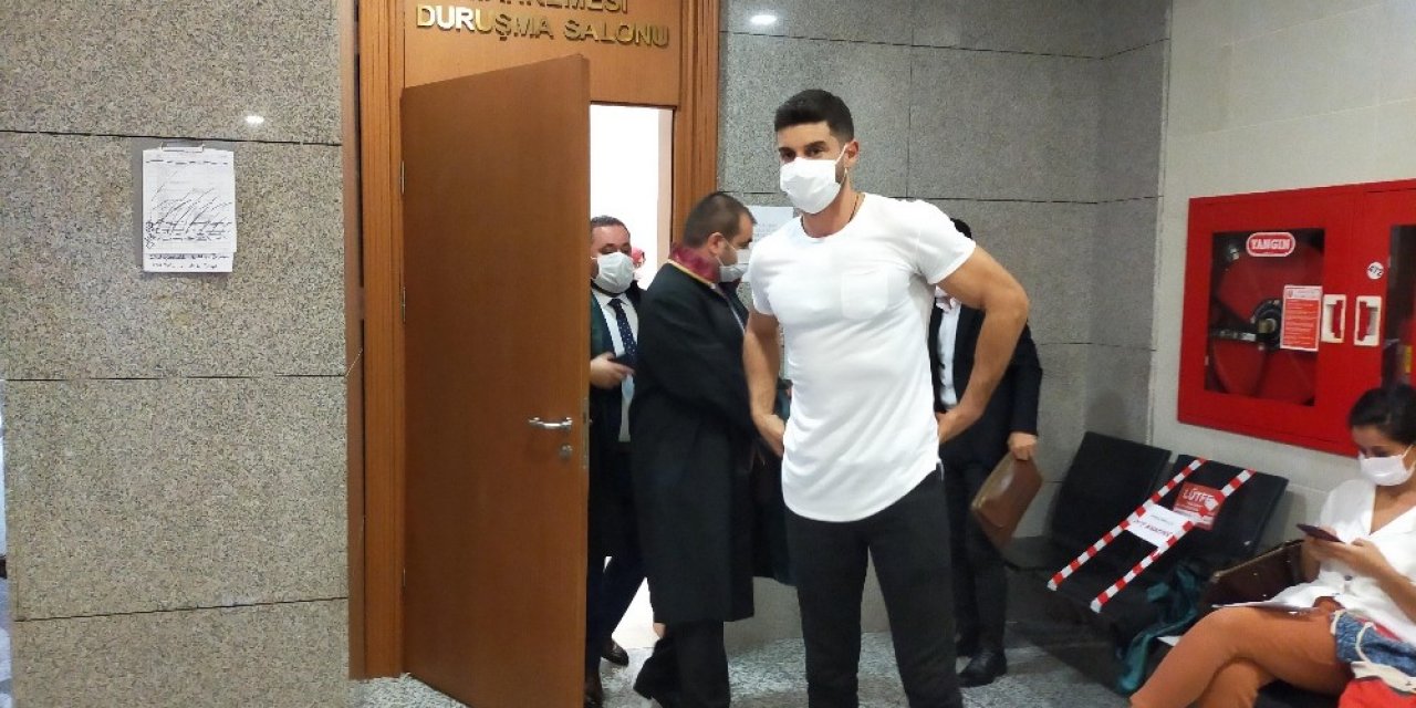 Oyuncu Berk Oktay’ın "Uygunsuz görüntü" davasının görülmesine devam edildi