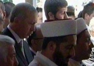 Abdulhamit'in torunu toprağa verildi