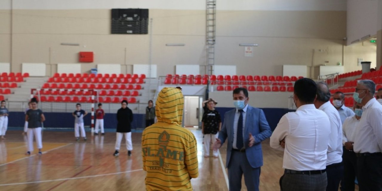 Kabakçı, Gençlik Merkezi’ni inceledi
