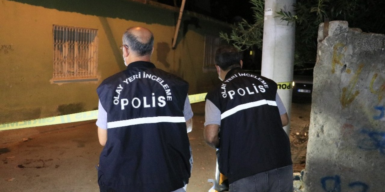 Sokak ortasındaki kavga kanlı bitti: 1 ölü, 1 yaralı