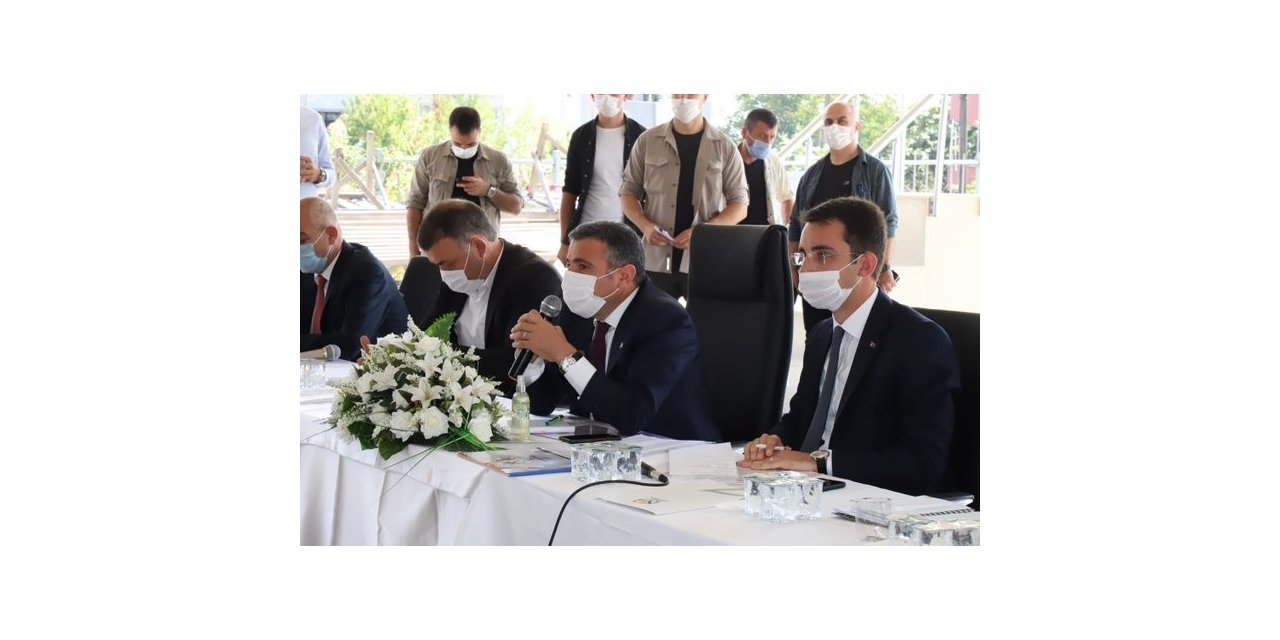 Çilimli’de mahalle ve köy muhtarları ile toplantı yapıldı