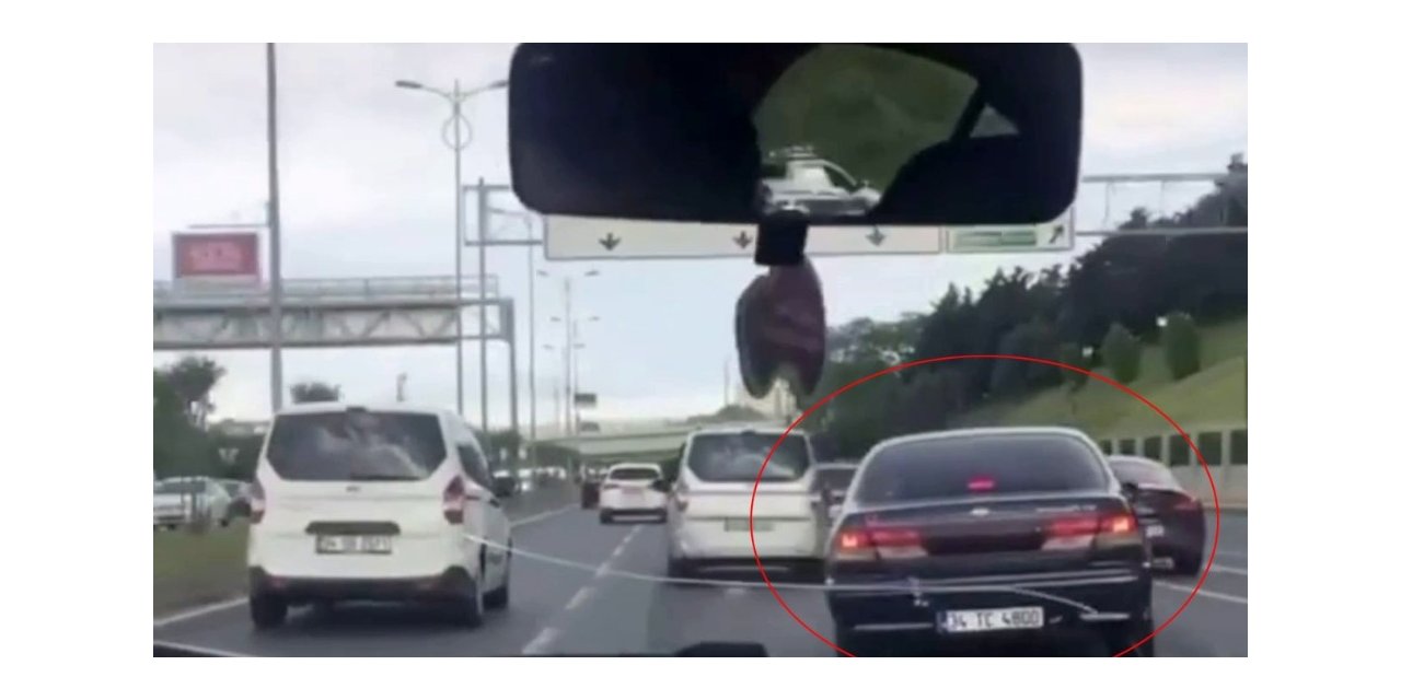 İstanbul trafiğinde “makas” terörleri kamerada