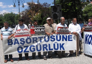 İnanç Özgürlükleri Platformu'nda ''terör''