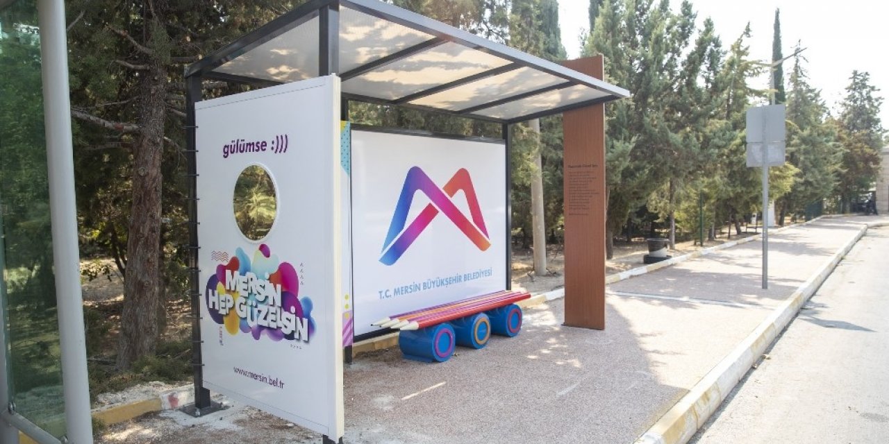 Mersin’de temalı otobüs durağı dönemi