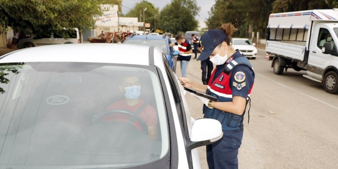 Maske takmayan 6 kişiye 5 bin 400 lira ceza