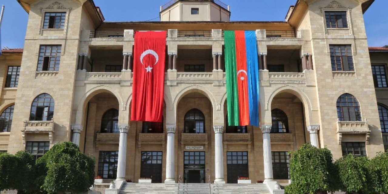 Gazi Üniversitesinden Azerbaycan’a destek