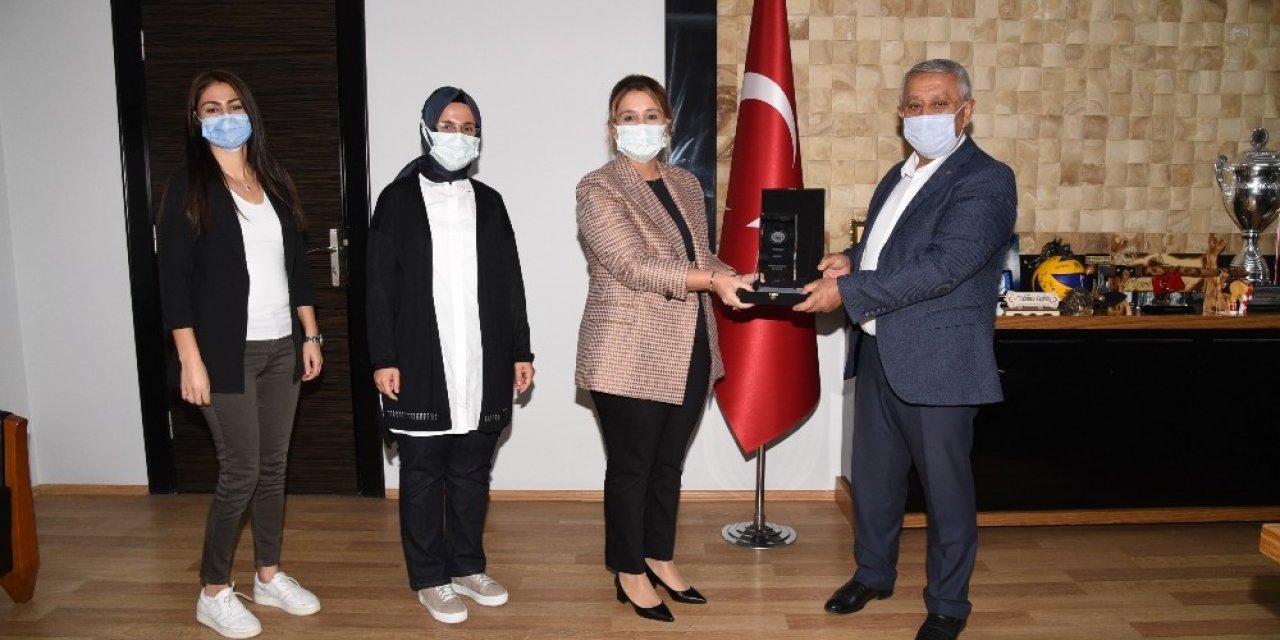 Tarihi Kentler Birliği’nden Afyonkarahisar Belediyesi’ne ‘Süreklilik Ödülü’