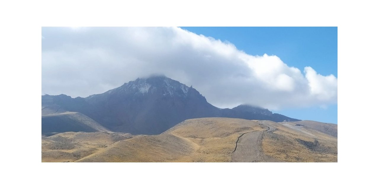 Erciyes’e sezonun ilk kar yağışı düştü