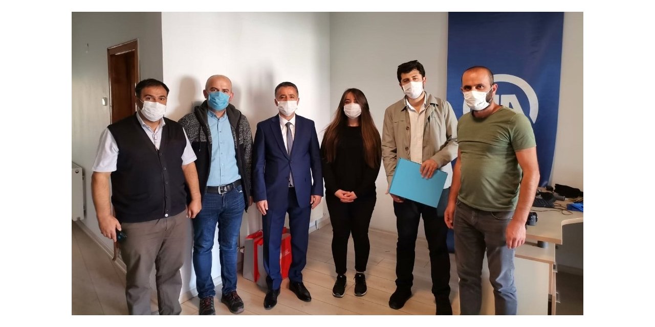 Cumhurbaşkanlığı İletişim Başkanlığı Erzincan Bölge Müdürü Yahya Tekin, Bayburt’ta basın kuruluşlarını ziyaret etti
