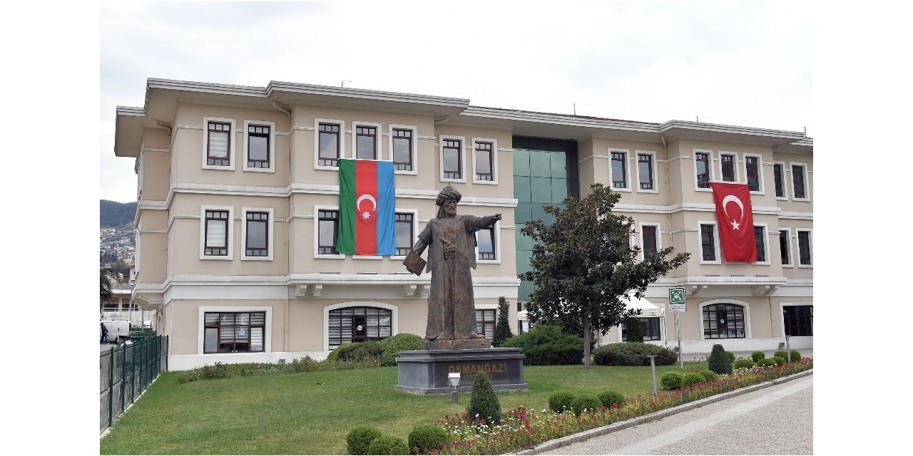 Osmangazi’den Azerbaycan’a bayraklı destek