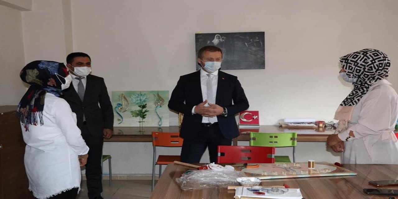 Kaymakam Yelek’ten aile destek merkezine ziyaret