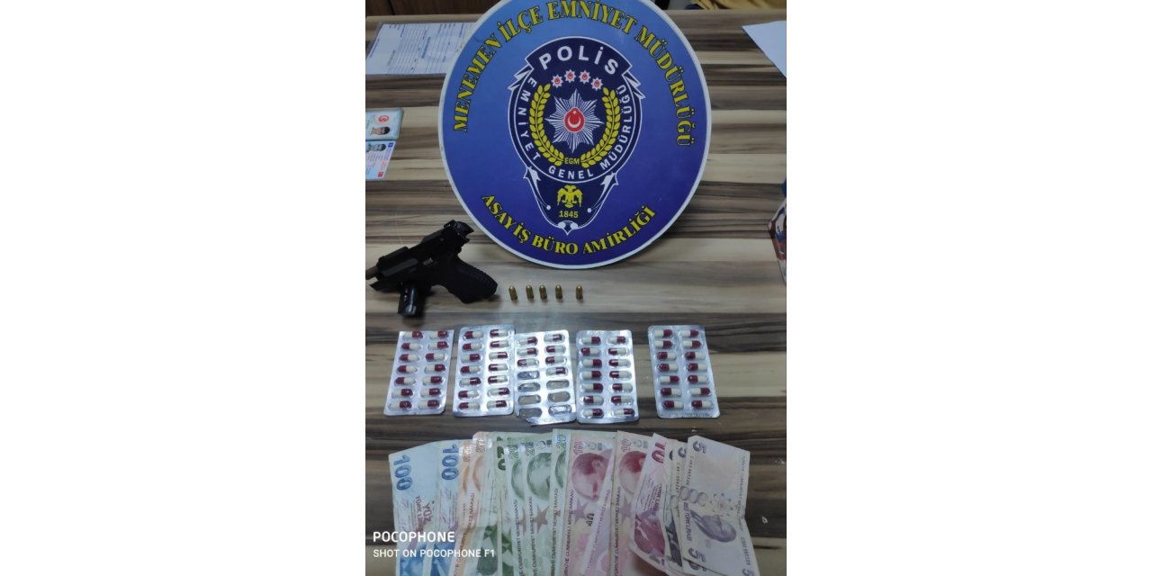 İzmir’de gasp şüphelileri polise yakalandı: 3 tutuklama