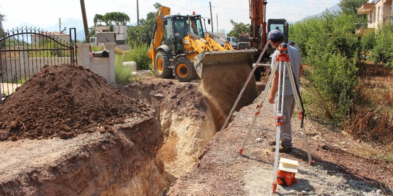 Büyükşehirden yeni yapılaşan bölgelere alt yapı çalışması