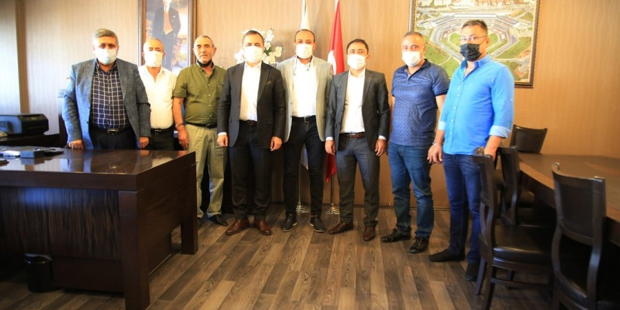 Büyükşehir Belediye Meclisi MHP Grup Başkanvekili Ilıkan: “Önceliğimiz esnafın ayakta durması”