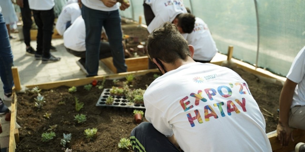 Özel öğrenciler EXPO 2021 için bitki üretimine başladı