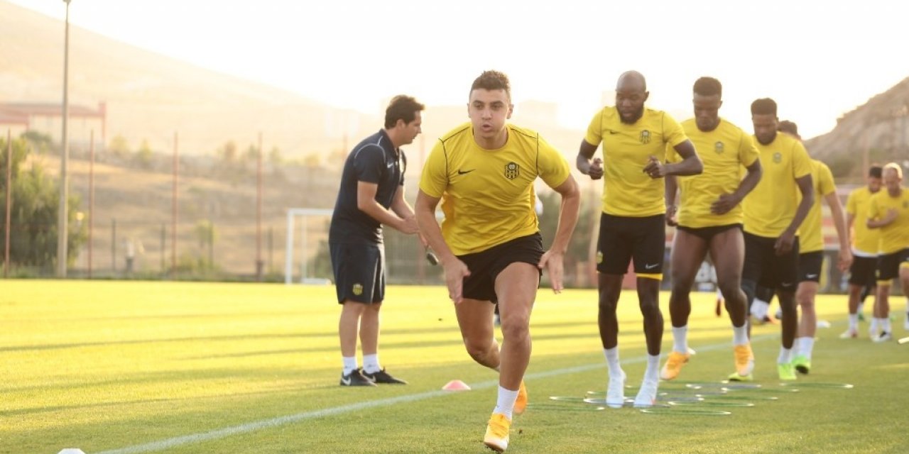 Hamza Hamzaoğlu, Antalyaspor maçında yenilere görev verebilir