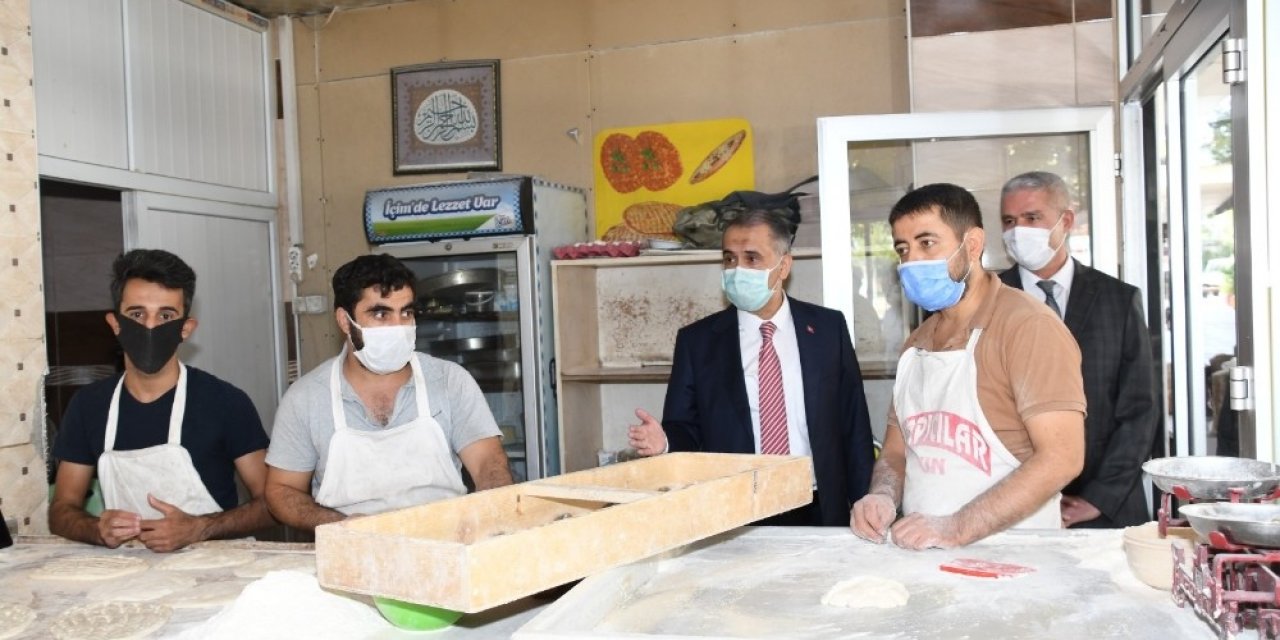 Vali ile fırıncının ilginç ’maske’ diyalogu