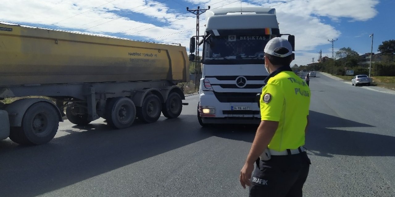 İstanbul’da hafriyat kamyonları denetlendi