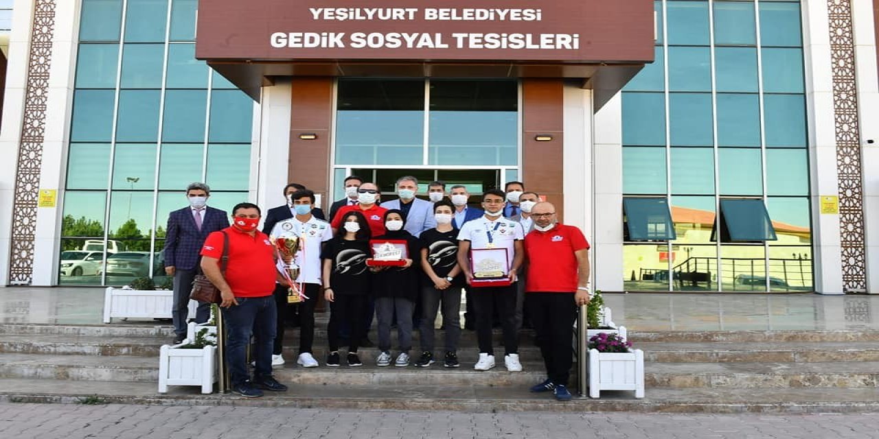 Teknofest2020’nin birincilerine ziyaret