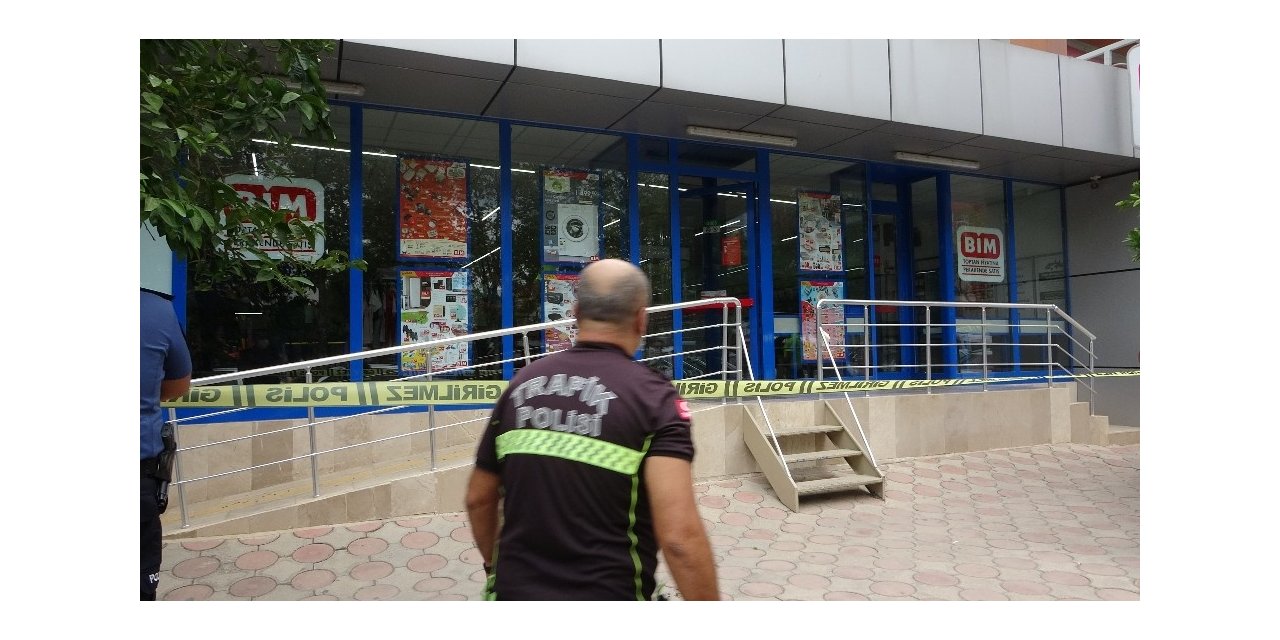Marketi basıp kasiyer kadını öldürdü