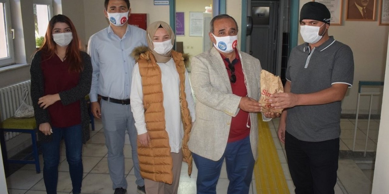Sağlık çalışanlarına moral ziyareti
