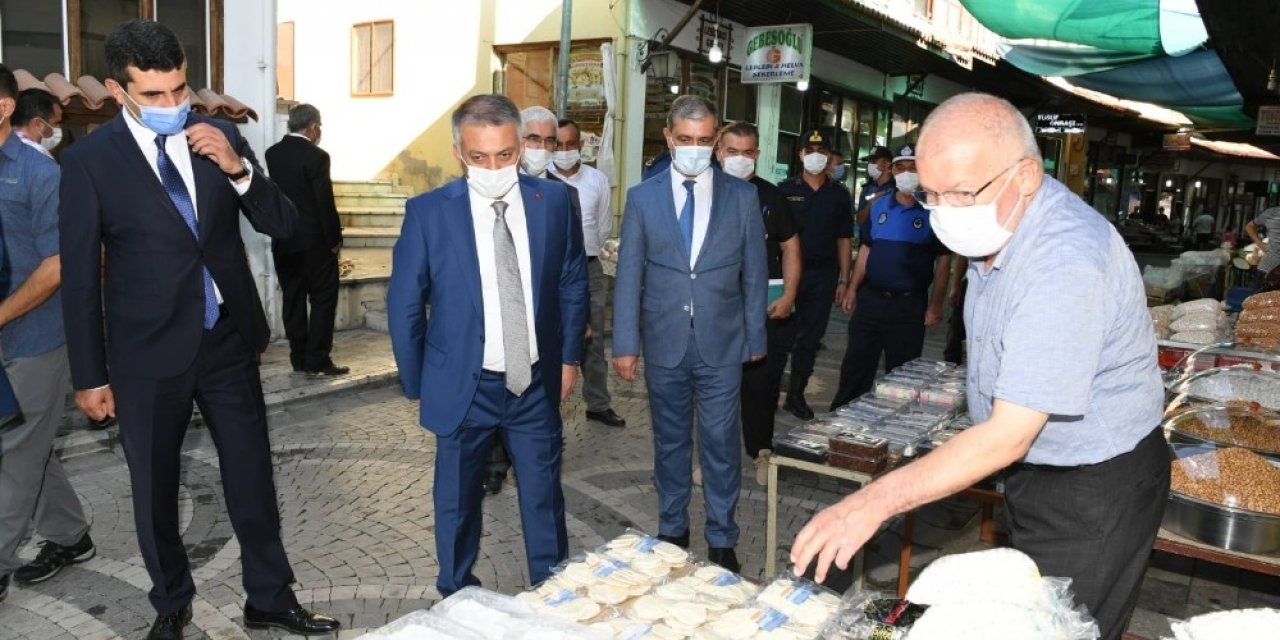 Vali Yazıcı’dan Elmalı ilçesinde Korona virüs denetimi