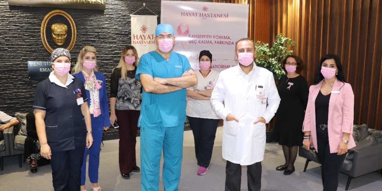 Meme kanserine pembe maske ile dikkat çektiler