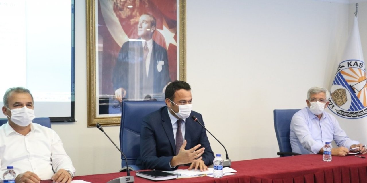 Kaş Belediye Başkanı Ulutaş: " Her zaman barıştan huzurdan yanayız"