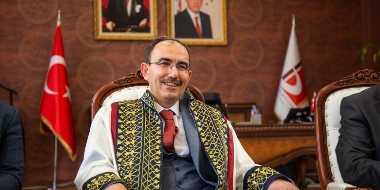 Rektör Beydemir’in, Dünya Yaşlılar Günü mesajı