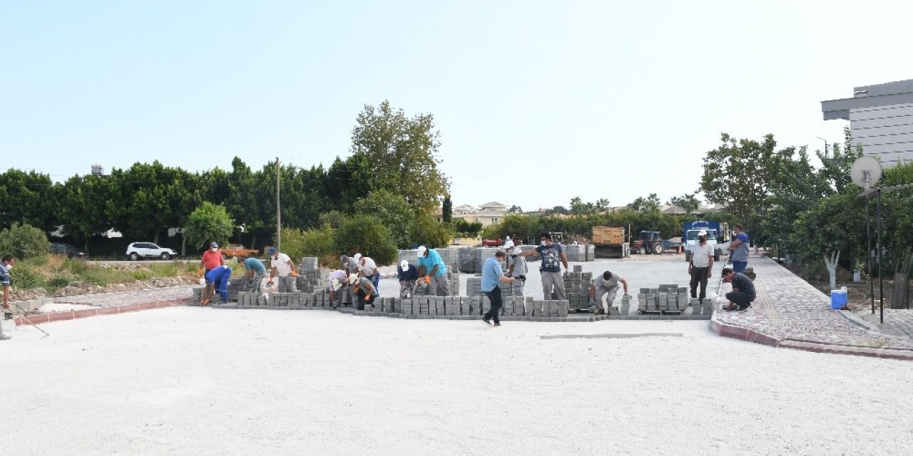 Kemer Belediyesi’nden Çamyuva’da üst yapı çalışması