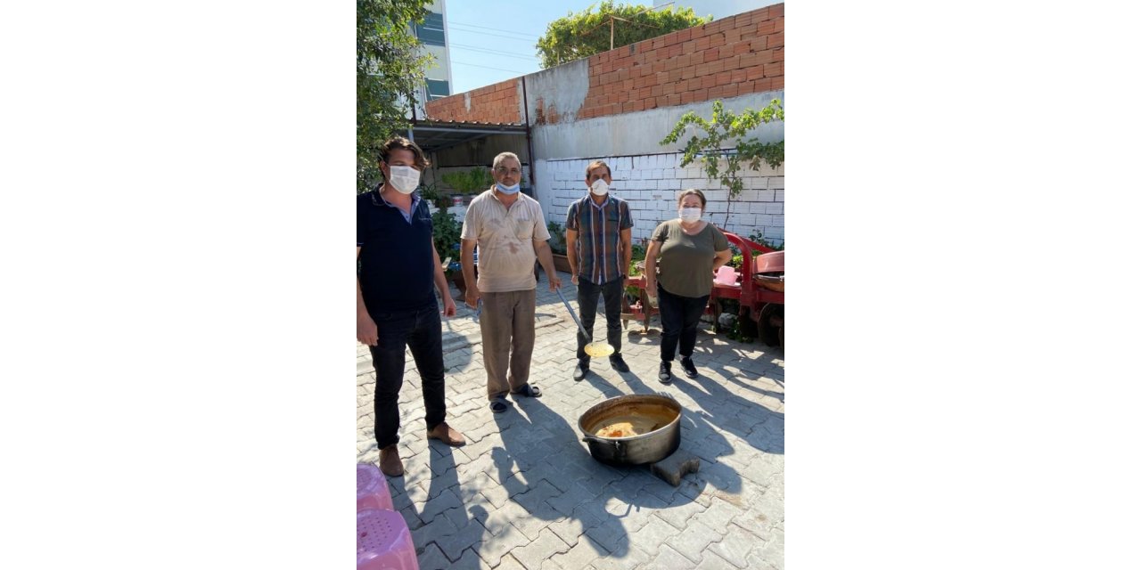 Kırkağaç kavunundan pekmez yaptılar