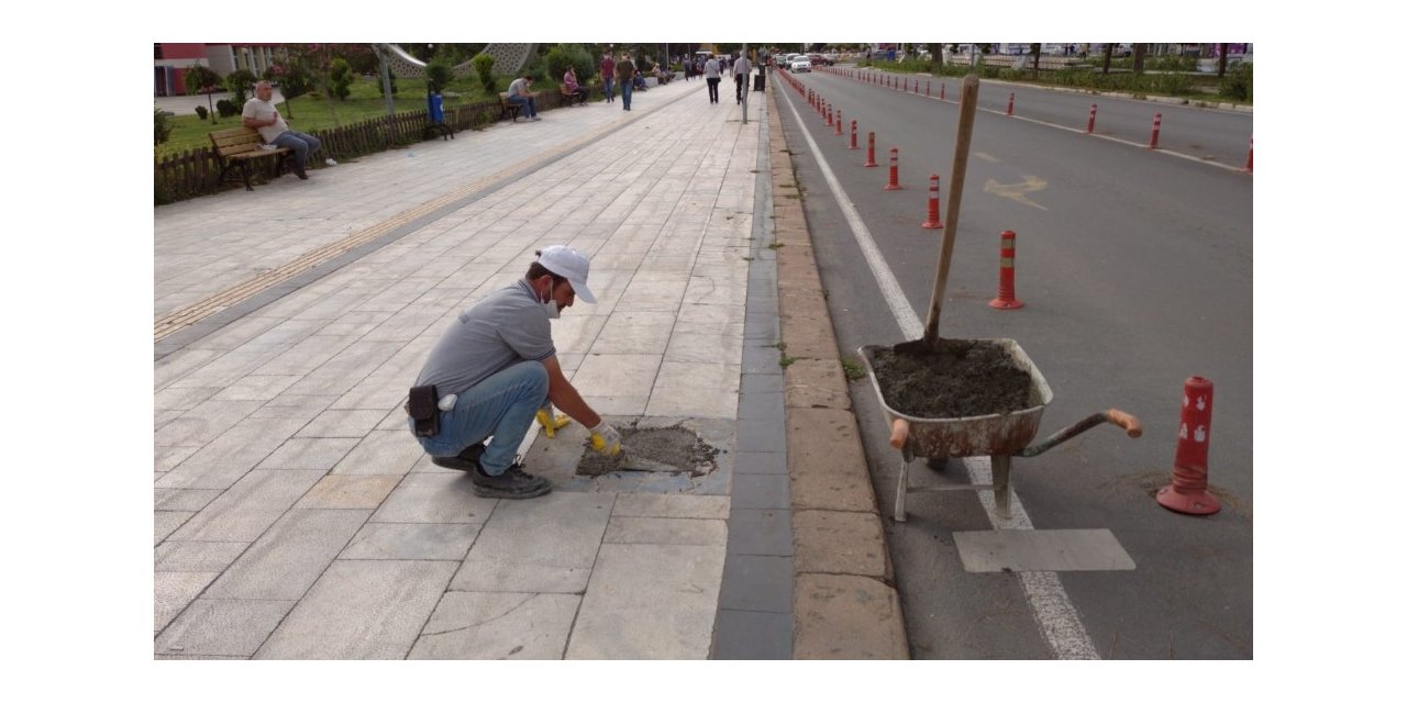 Düzce’de kaldırımlar yenileniyor