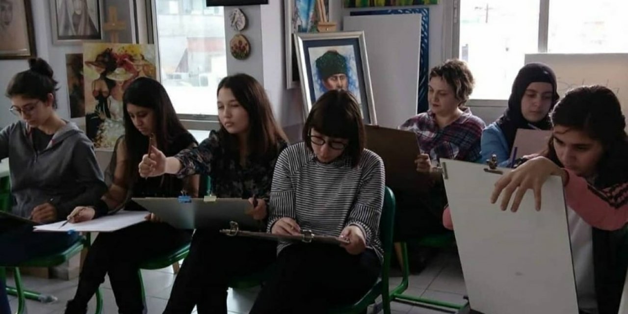 Atatürk Kültür Merkezi kursiyerleri hayallerini gerçekleştirdi