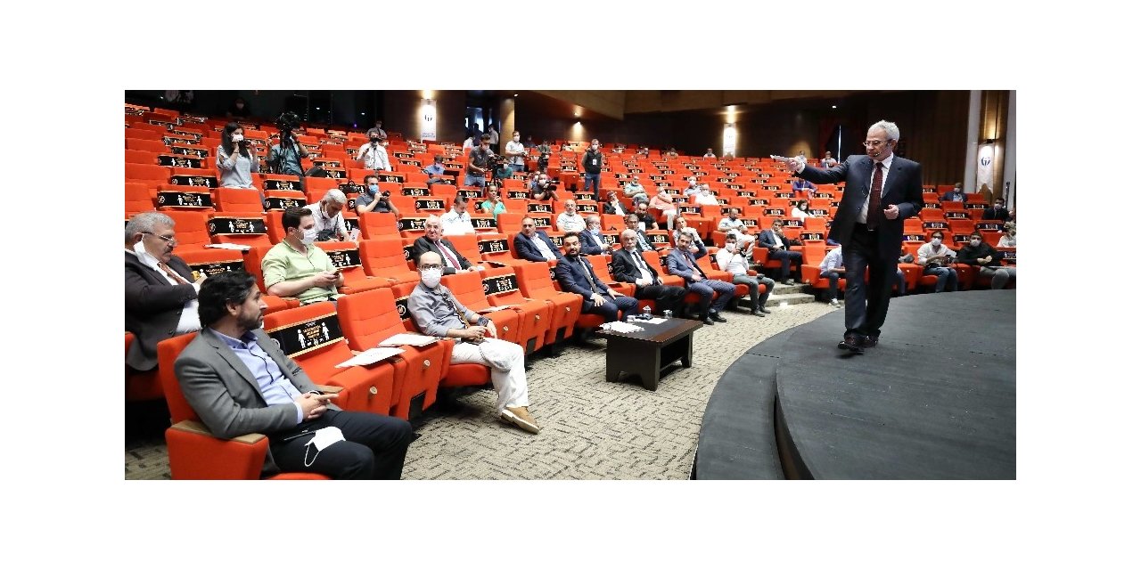 GAÜN Rektörü Prof. Dr. Arif Özaydın, Gaziantep basınıyla bir araya geldi