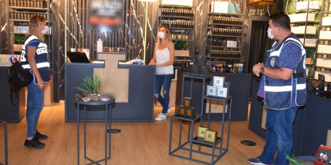 Antalya’da 4 bin personel ile 2 bin 322 umuma açık işletme denetlendi