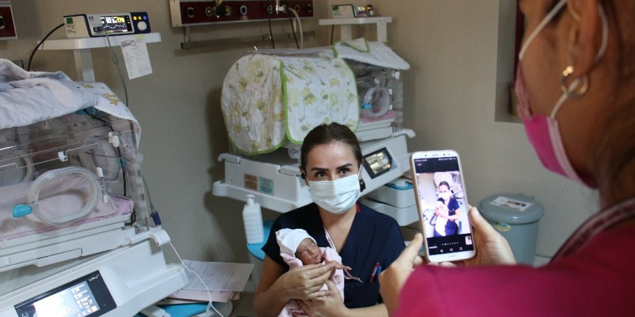 Korona virüs nedeniyle bebeklerini göremeyen ailelere online sistem