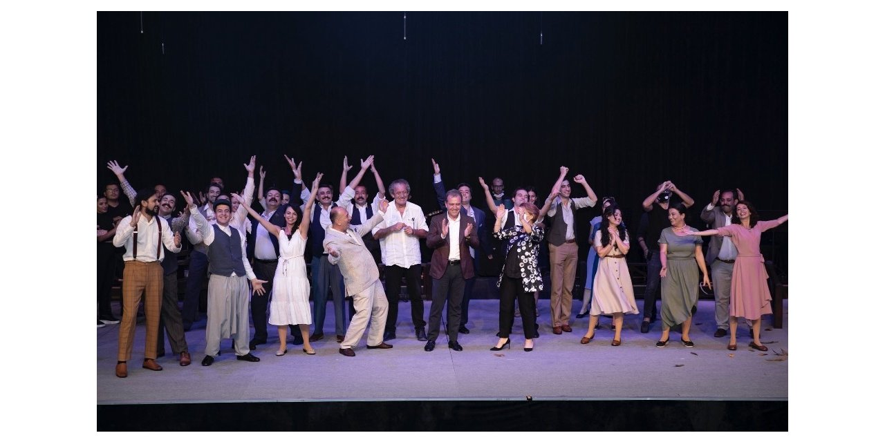 Mersin Büyükşehir Belediyesi Şehir Tiyatrosu perdelerini Nazım Hikmet’le açtı