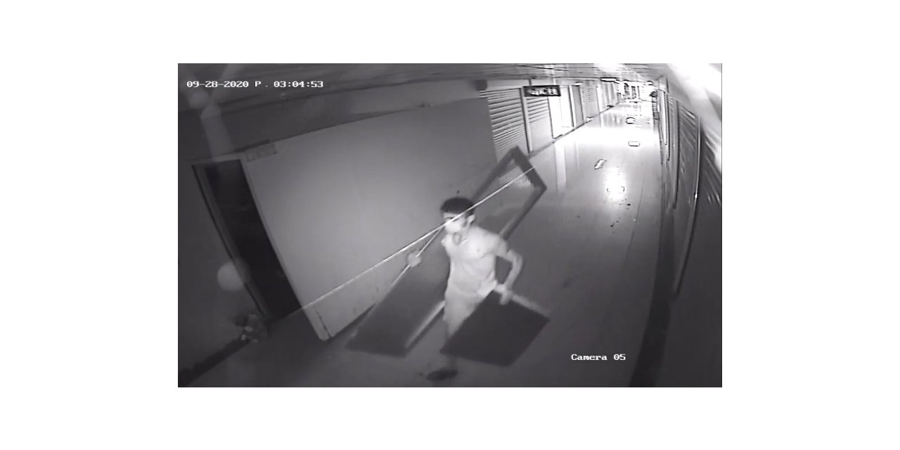 Çarşı tuvaletinin kapılarını çaldılar