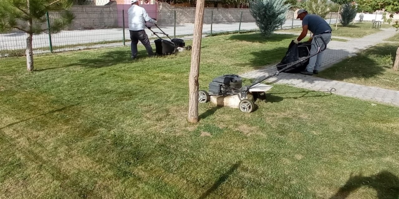 Emirdağ Belediyesi sonbahar çalışmalarına başladı